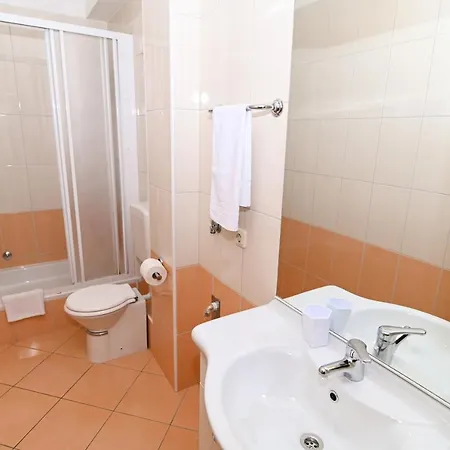 Apartmani Adria Trogir Exterior photo