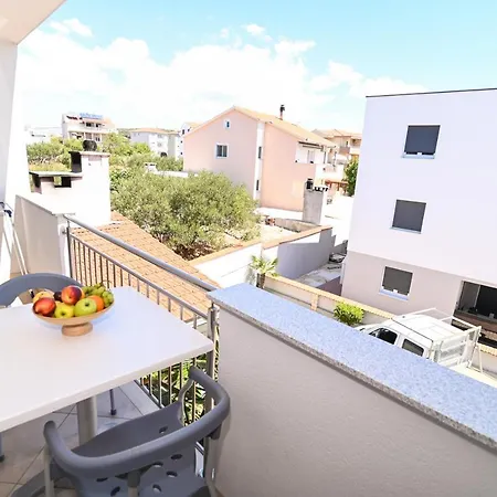 Apartmani Adria Trogir Exterior photo