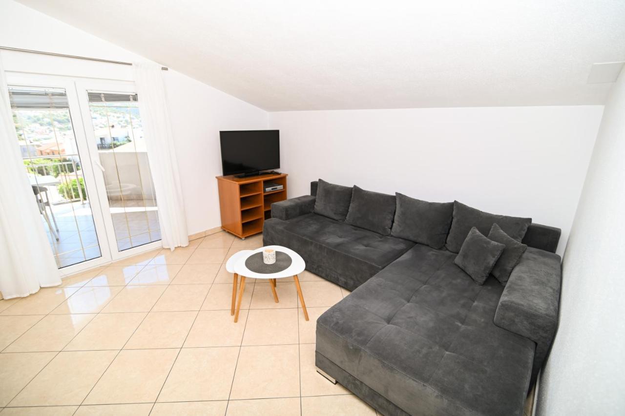 Adria Lägenhet Trogir